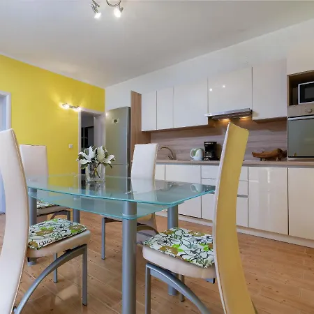 Apartamento Hana-4 *