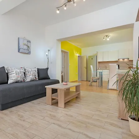 Hana-4 Apartamento *