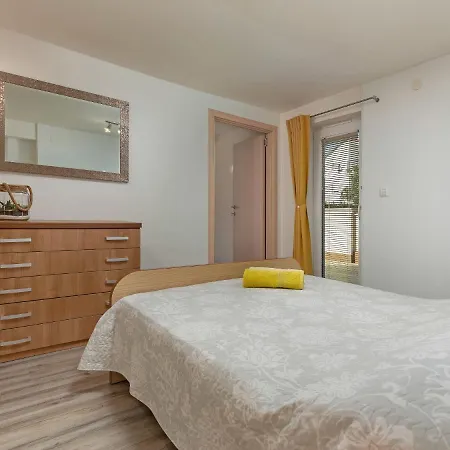 Apartamento Hana-4 *